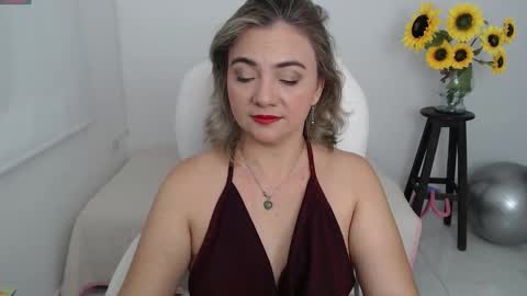 Snapshot of ana_hotmilf chatting on 09-11-25, 11:05 Ana online show from 09-11-25, 11:05