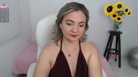 Snapshot of ana_hotmilf chatting on 09-18-25, 11:51 Ana online show from 09-18-25, 11:51