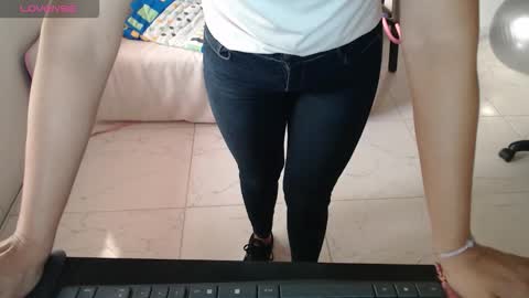 Snapshot of ana_hotmilf chatting on 10-08-25, 12:03 Ana online show from 10-08-25, 12:03