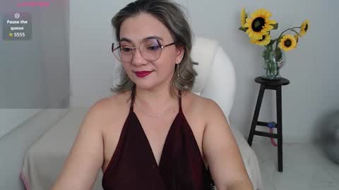 Snapshot of ana_hotmilf chatting on 10-25-25, 11:21 Ana online show from 10-25-25, 11:21