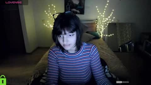 Snapshot of ana_jil chatting on 04-21-26, 01:42 Hi Im Ana online show from 04-21-26, 01:42