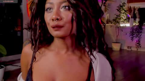 Snapshot of ana_peachy_ chatting on 12-20-24, 07:17 My name is Ana. Im 22 years old not 50. Really MY BIO IS MY ONLYFANSLike and subscribe3 online show from 12-20-24, 07:17