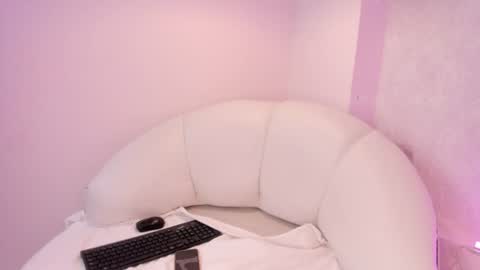 Snapshot of ana_petter chatting on 06-27-26, 08:14 Ana online show from 06-27-26, 08:14