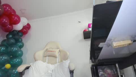 Im anna but you can call me as you want online show from 12-03-24, 09:01