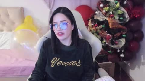 Im anna but you can call me as you want online show from 12-21-24, 07:27