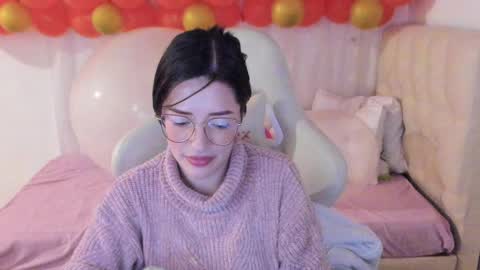 Im anna but you can call me as you want online show from 02-12-25, 09:33