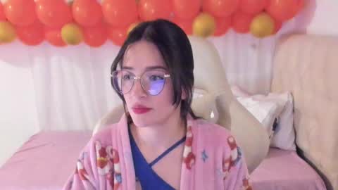 Im anna but you can call me as you want online show from 02-18-25, 08:25