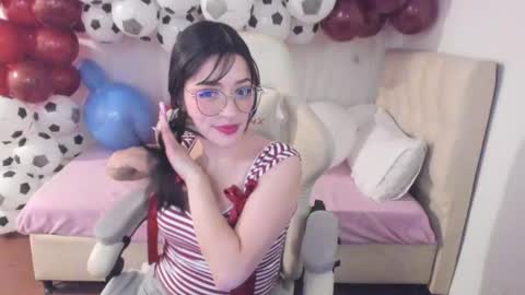 Im anna but you can call me as you want online show from 09-10-25, 07:47