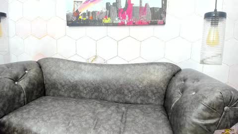 Snapshot of anaa_fuentes chatting on 01-05-25, 11:37 ANNA FUENTES online show from 01-05-25, 11:37