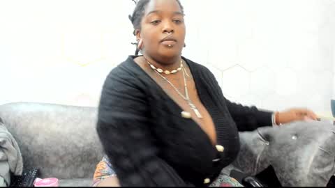 Snapshot of anaa_fuentes chatting on 01-29-25, 11:51 ANNA FUENTES online show from 01-29-25, 11:51