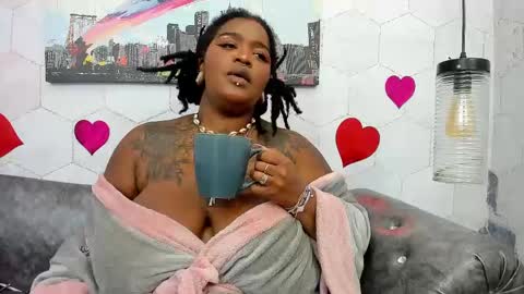 Snapshot of anaa_fuentes chatting on 02-15-25, 02:11 ANNA FUENTES online show from 02-15-25, 02:11