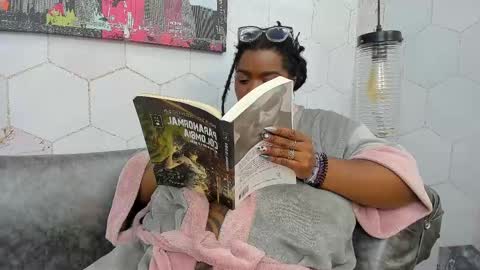 Snapshot of anaa_fuentes chatting on 03-06-25, 10:36 ANNA FUENTES online show from 03-06-25, 10:36