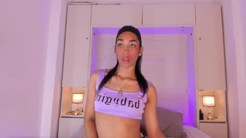 Snapshot of anaacollins_ chatting on 10-01-25, 12:11 anaacollins_ online show from 10-01-25, 12:11