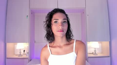 anaacollins_ online show from 05-12-26, 12:35