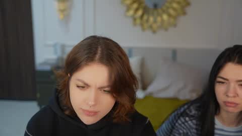 Sweet girls online show from 02-11-25, 12:37