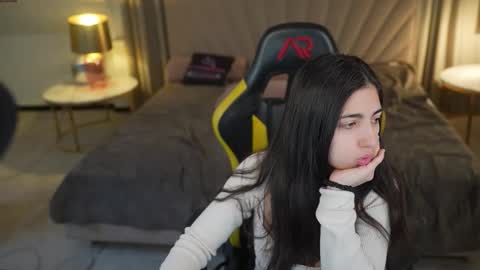 Sweet girls online show from 03-18-26, 07:22