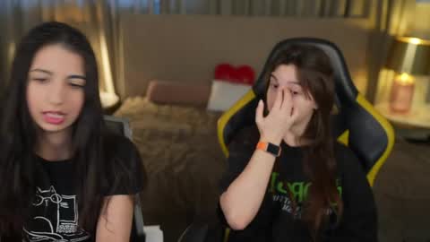 Sweet girls online show from 05-28-26, 06:32
