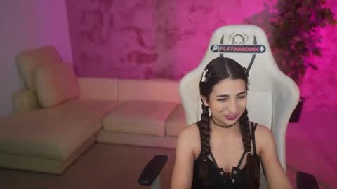 Sweet girls online show from 06-20-26, 10:23