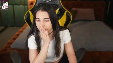Sweet girls online show from 06-21-26, 10:29