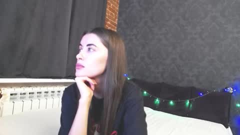 Anna online show from 10-13-25, 02:39