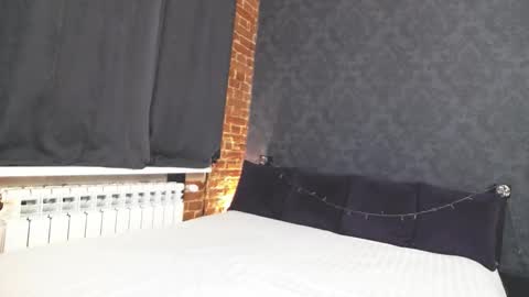 Anna online show from 11-21-25, 01:21