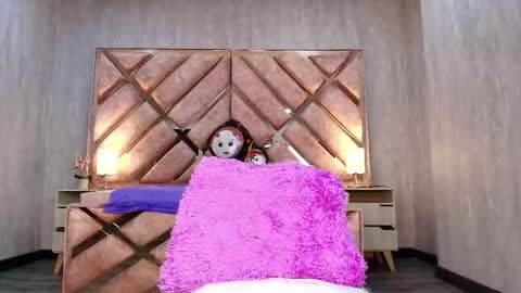 Snapshot of anabell_brown chatting on 10-15-25, 08:09 HI I AM ANABELL online show from 10-15-25, 08:09