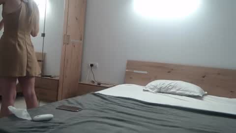 Snapshot of anabellaana11 chatting on 06-15-26, 02:14 anabellaana11 online show from 06-15-26, 02:14