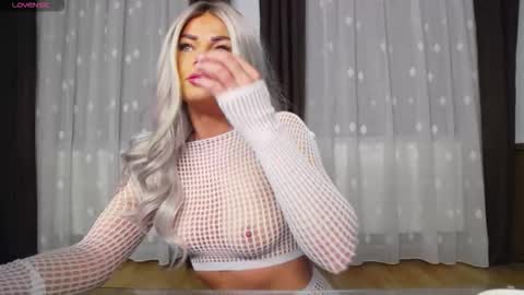 Ana online show from 10-27-25, 06:28