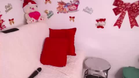 Snapshot of anabellered chatting on 12-09-24, 11:04 Ana online show from 12-09-24, 11:04