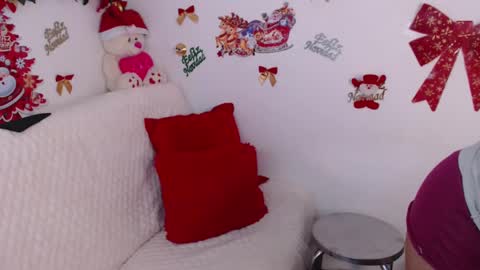 Snapshot of anabellered chatting on 12-20-24, 11:10 Ana online show from 12-20-24, 11:10