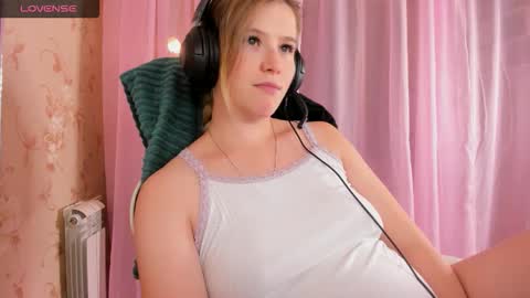 Snapshot of anabelmelody chatting on 11-01-25, 05:59 AnabelMelody online show from 11-01-25, 05:59