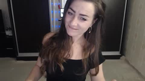 Milana online show from 10-16-25, 01:06