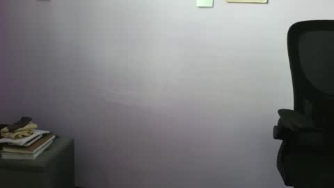 Snapshot of anabelucci_ chatting on 04-11-26, 05:06 anabelucci_ online show from 04-11-26, 05:06