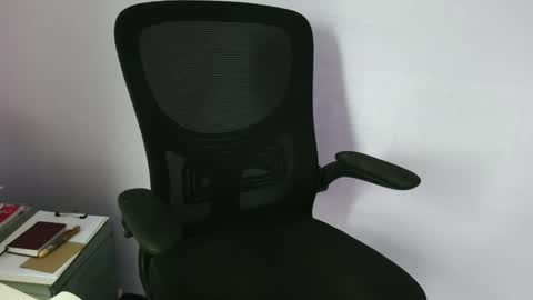 Snapshot of anabelucci_ chatting on 04-21-26, 03:39 anabelucci_ online show from 04-21-26, 03:39