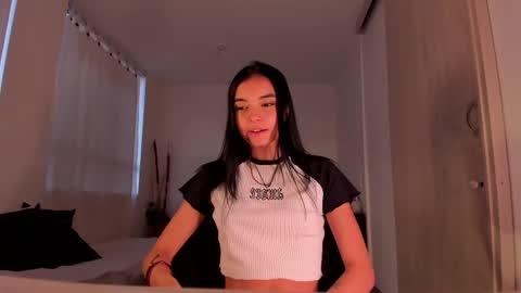 Snapshot of anabelwolf chatting on 01-16-25, 11:06 ANABEL WOLF online show from 01-16-25, 11:06