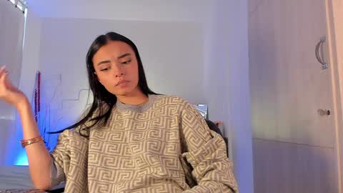 Snapshot of anabelwolf chatting on 02-04-25, 07:55 ANABEL WOLF online show from 02-04-25, 07:55