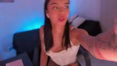 Snapshot of anabelwolf chatting on 03-11-25, 02:54 ANABEL WOLF online show from 03-11-25, 02:54