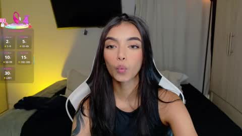 Snapshot of anabelwolf chatting on 09-12-25, 05:24 ANABEL WOLF online show from 09-12-25, 05:24