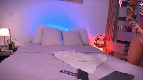 ANABEL WOLF  online show from 05-13-26, 03:31