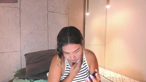 Snapshot of anaelle_bardin chatting on 04-13-26, 11:59 Anna online show from 04-13-26, 11:59