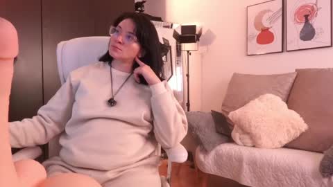 IG Soyanah  online show from 12-19-25, 02:18