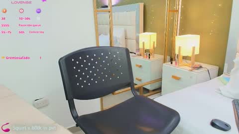 Anahi  online show from 10-08-25, 08:17