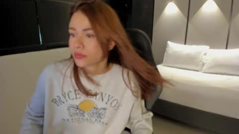 A N A H I online show from 09-23-25, 12:52