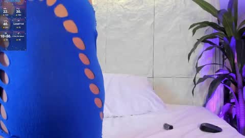 Snapshot of anahinclar chatting on 05-11-26, 02:45 Anahin online show from 05-11-26, 02:45