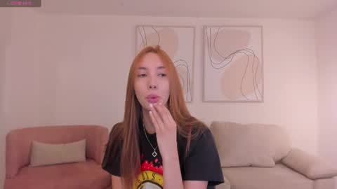 Snapshot of anaisnin1 chatting on 07-08-26, 11:48 Anais Nin online show from 07-08-26, 11:48