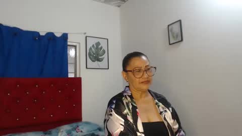 Snapshot of anaiss_hornyz chatting on 10-27-25, 08:35 Libby online show from 10-27-25, 08:35