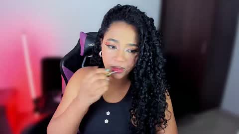      help me to get 100 thumps up  online show from 12-22-24, 11:41