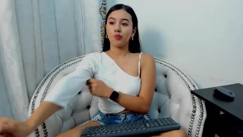 analia18  online show from 03-08-25, 12:09