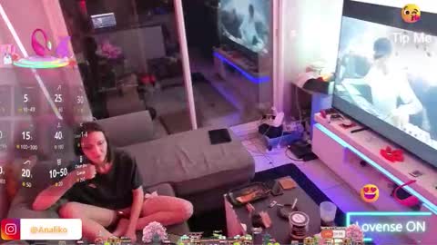 Snapshot of analiko chatting on 09-21-25, 01:51 Analiko online show from 09-21-25, 01:51