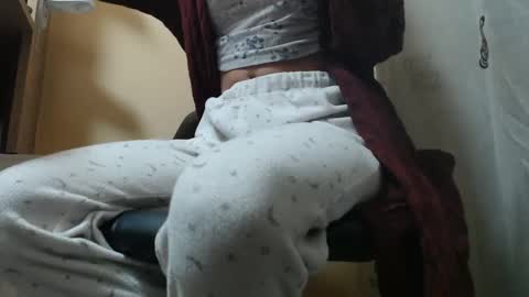 Snapshot of analove200 chatting on 12-04-24, 05:38 analove200 online show from 12-04-24, 05:38